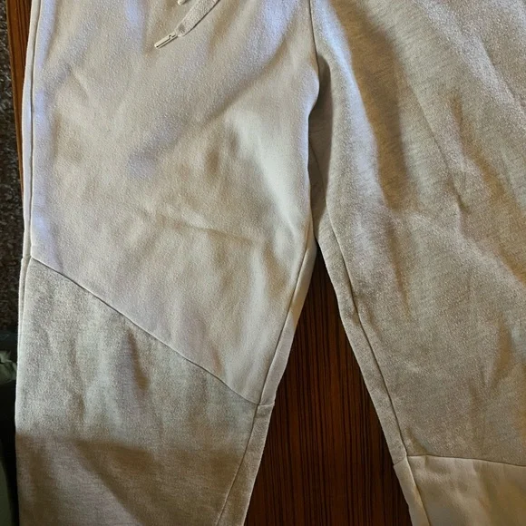 Vans Light Gray and White Joggers - Picture 2 of 3